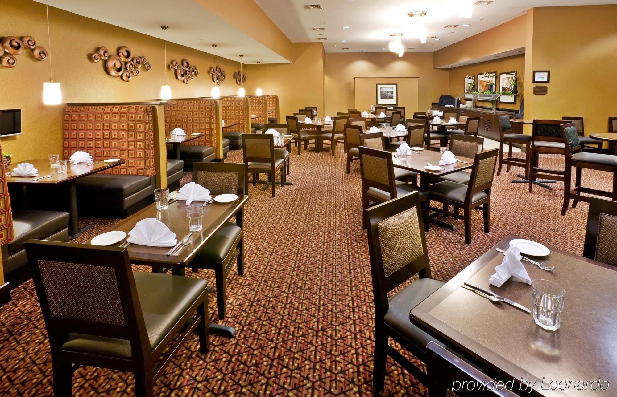 Springhill Suites By Marriott Дентон Экстерьер фото