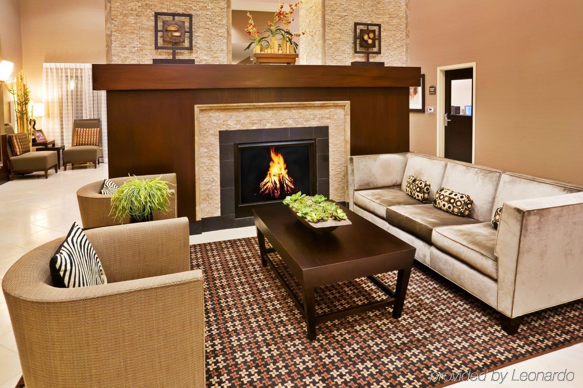 Springhill Suites By Marriott Дентон Интерьер фото